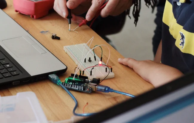 mA-elektronik-loeten-in-der-makeracademy
